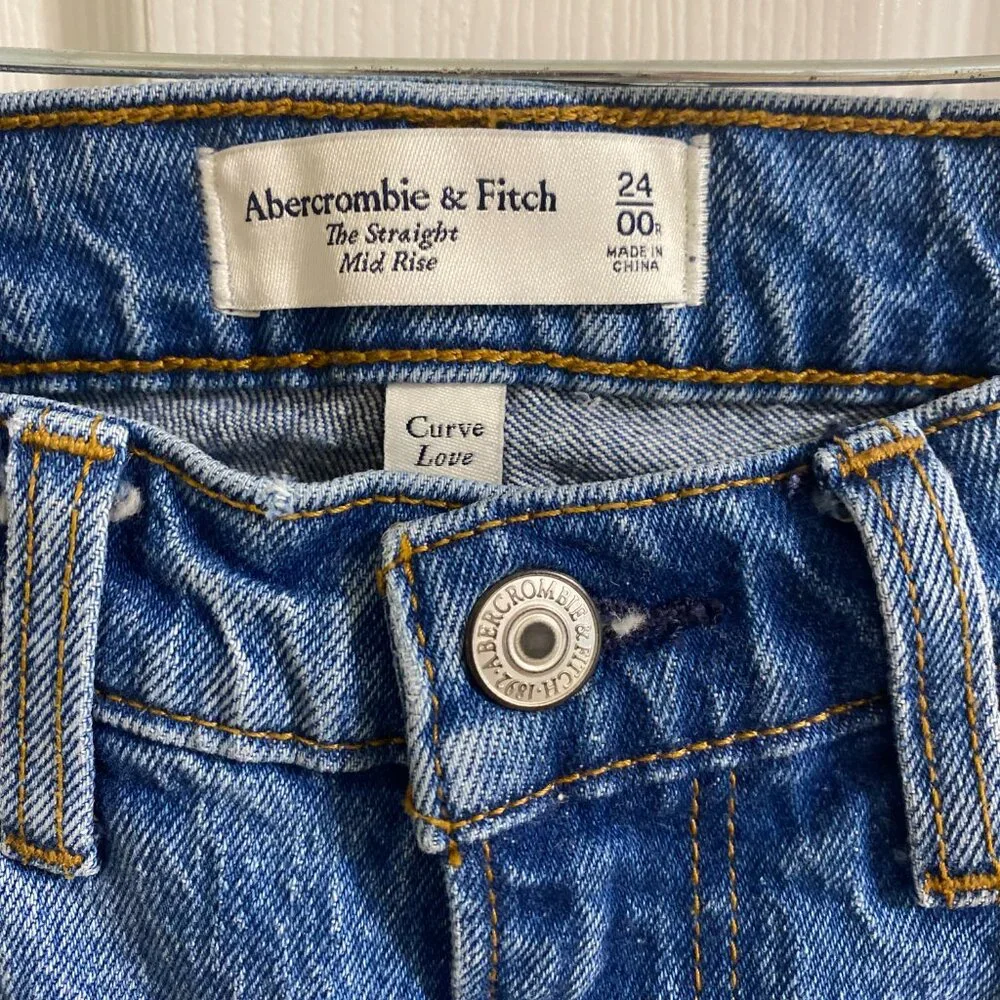 Abercrombie & Fitch Curve Love Mid-rise Straight-Leg Jeans - Size 24 - Picture 7 of 8